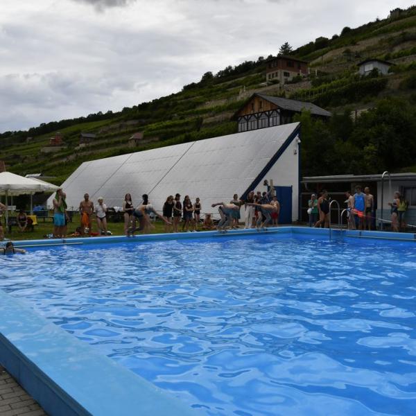 Der Schwimmwettkampf Im Schonen Freyburger Freibad 28 