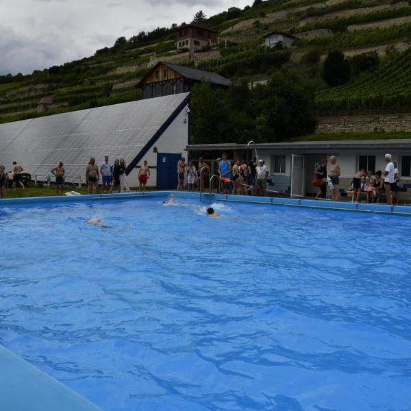 Der Schwimmwettkampf Im Schonen Freyburger Freibad 36 